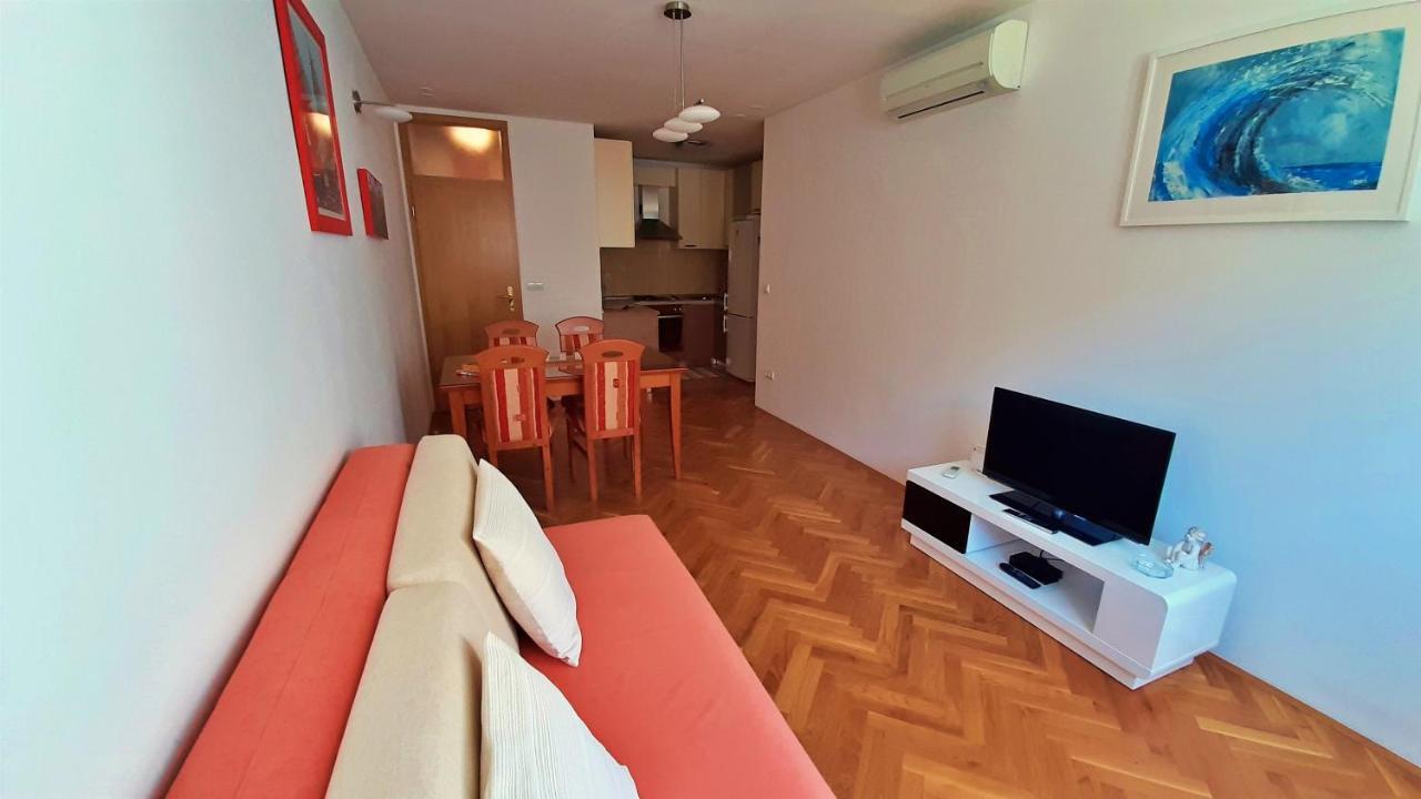 Apartment Jen Omiš Εξωτερικό φωτογραφία